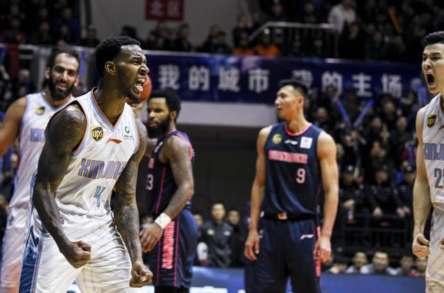  尼斯中场核心重伤，赛季报销恐影响欧战  