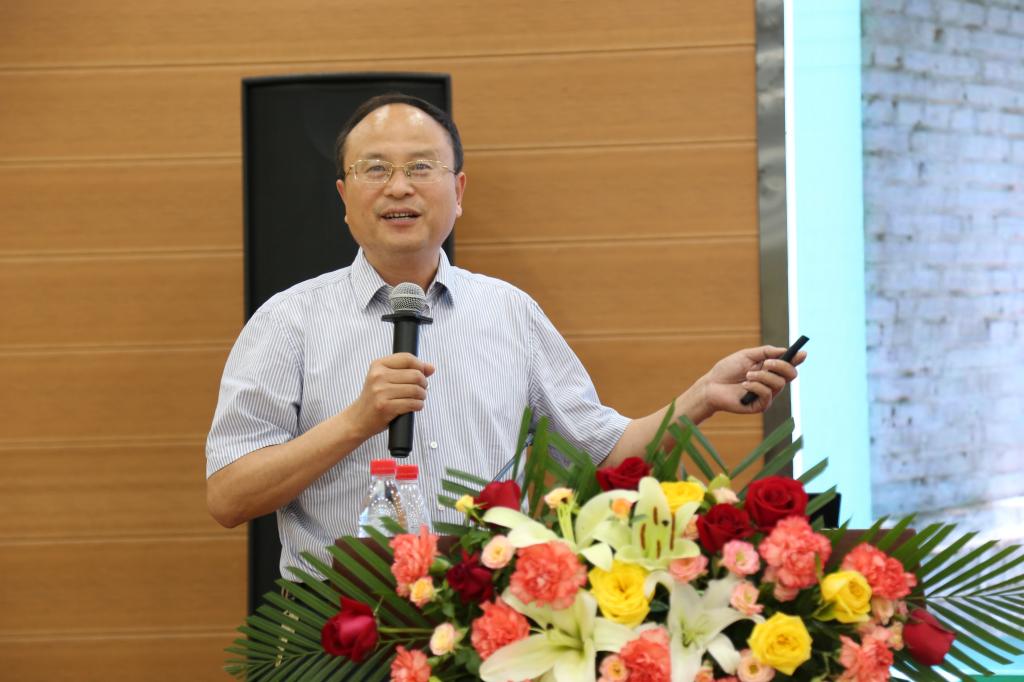  国际米兰青训基地起火，百年历史建筑严重损毁  