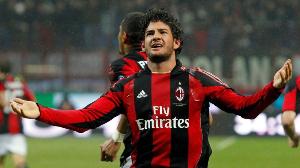  那不勒斯客场险胜博洛尼亚，奥斯梅恩点射制胜